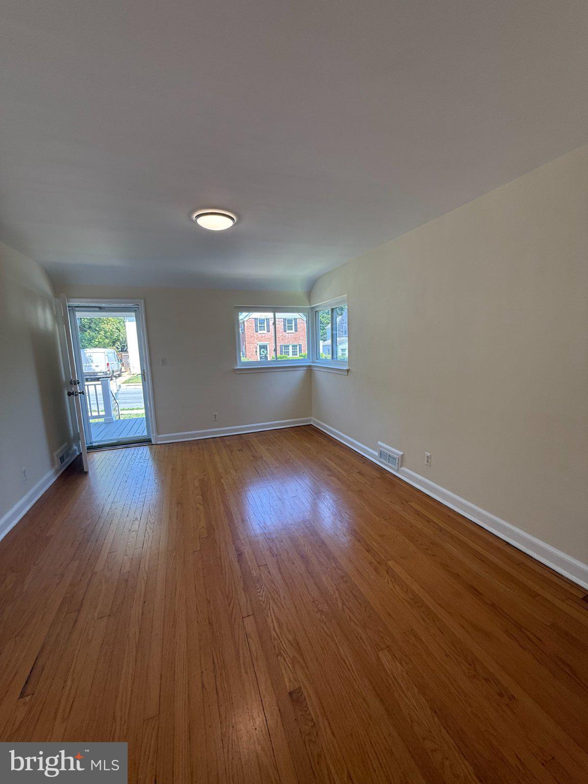 4616 Rosedale Avenue Bethesda, MD 20814 - Photo 5 of 26