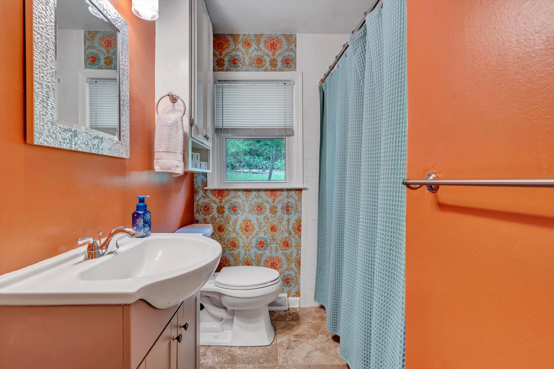 2641 Grandin Road Southwest Roanoke, VA 24015 - Photo 15 of 34 15-052520230240