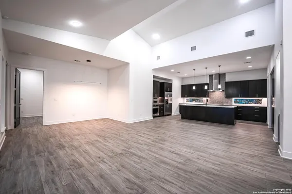 $3,500 | 2109 Bella Vista, Canyon Lake, TX 78133