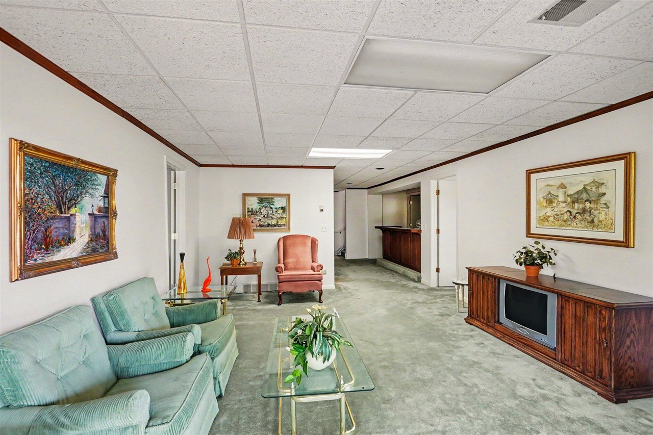 640 Cascade Hills-Ridge Southeast Grand Rapids, MI 49546 - Photo 27 of 35