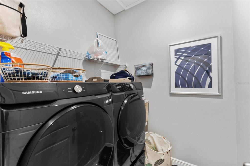 7434 35th Lane East Sarasota, FL 34243 - Photo 11 of 20 Gallery Image 11