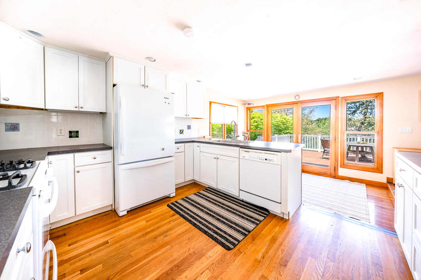 8 Paradise Path Harwich, MA 02645 - Photo 19 of 53 kitchen3