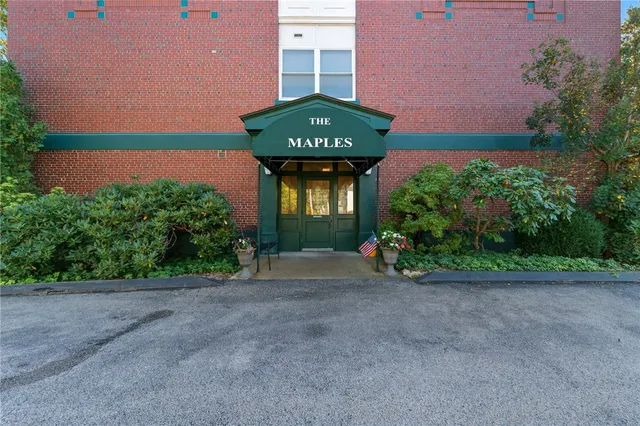 $255,000 | 140 High Street, Unit 307, Westerly, RI 02891