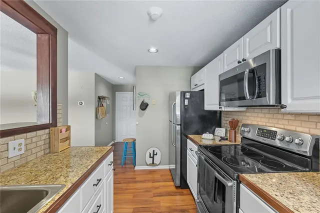 $255,000 | 140 High Street, Unit 307, Westerly, RI 02891