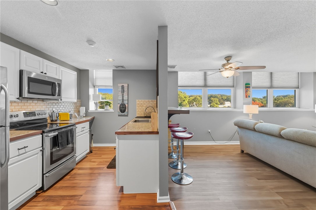 140 High Street, Unit 307 Westerly, RI 02891 - Photo 6 of 23