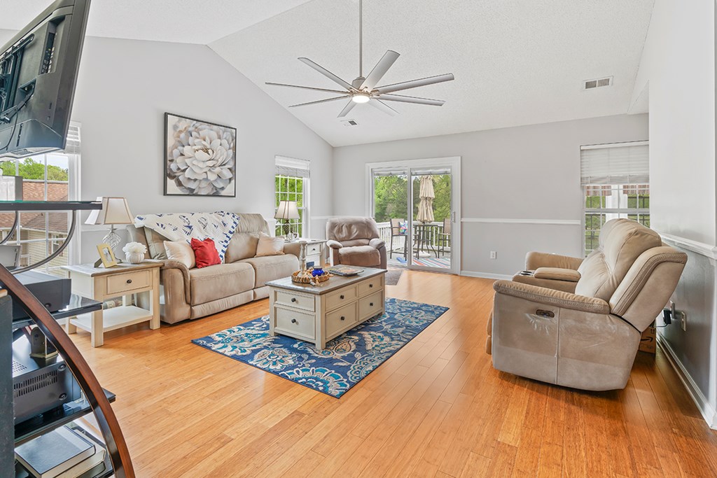 1063 Ridgewood Drive Waterloo, SC 29384 - Photo 8 of 22