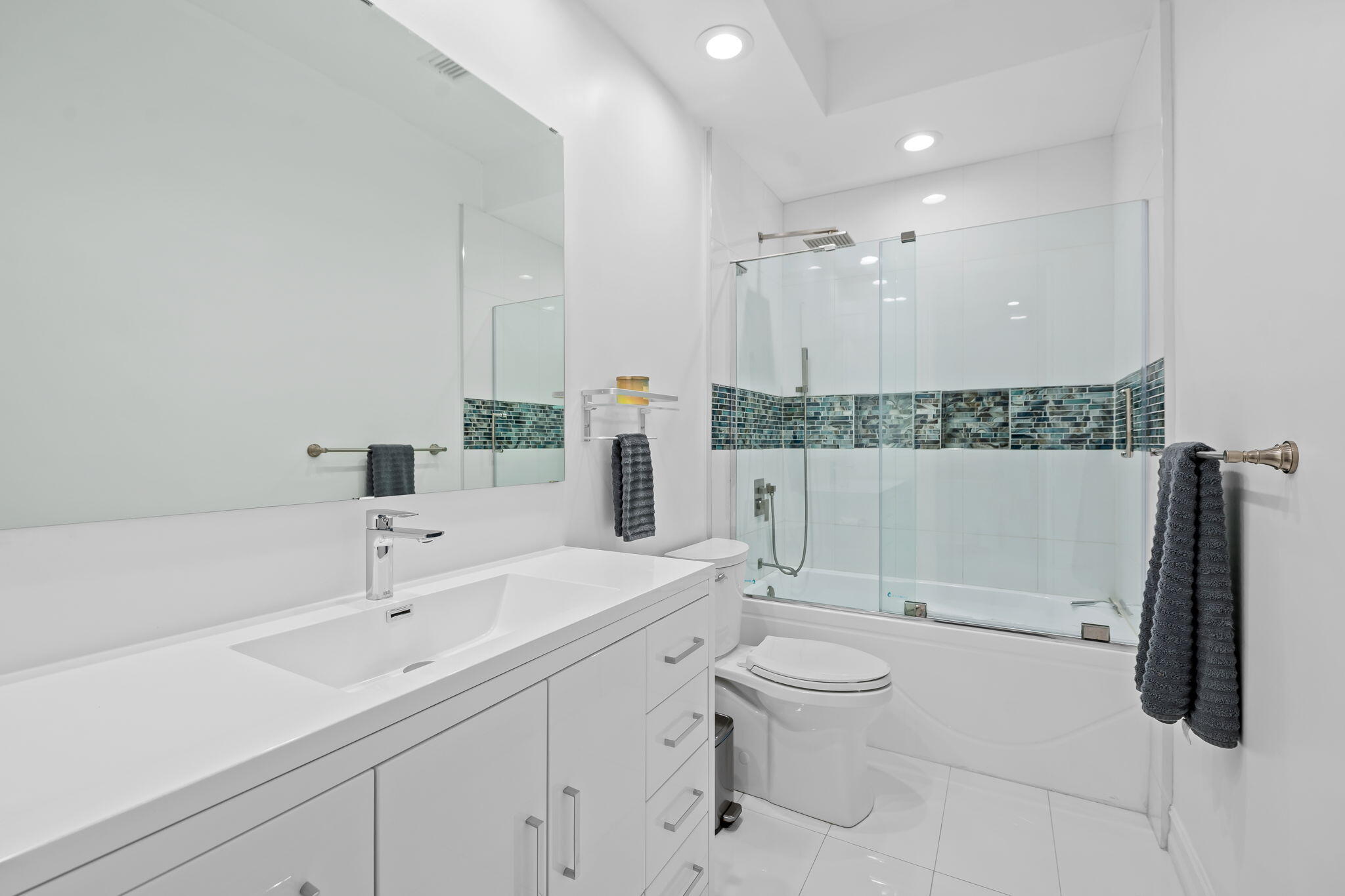 21337 Rock Ridge Drive Boca Raton, FL 33428 - Photo 27 of 55 Bathroom 4