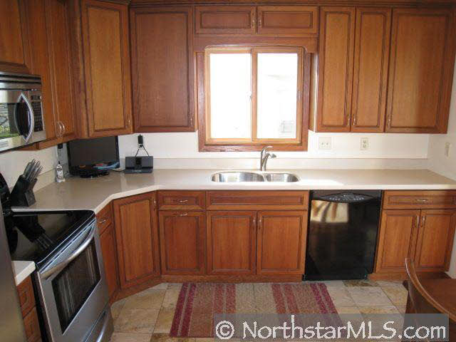 1511 Sherwood Road Shoreview, MN 55126 - Photo 3 of 10 Gallery Image 3