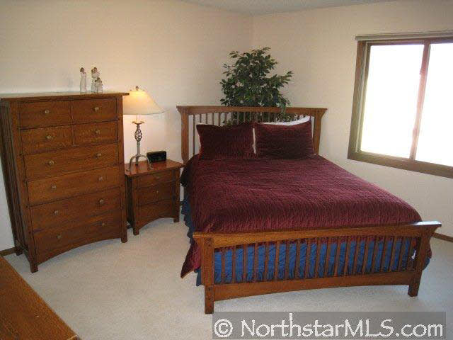 1511 Sherwood Road Shoreview, MN 55126 - Photo 6 of 10 Gallery Image 6