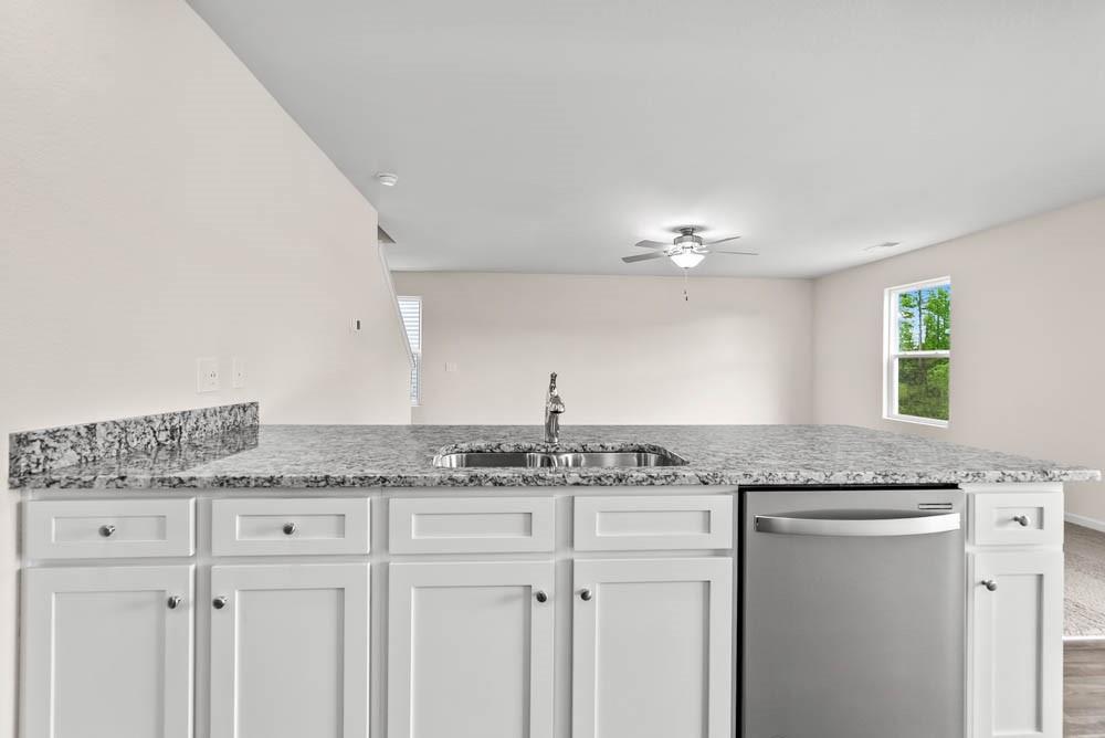 1354 Nia Road Charlotte, NC 28215 - Photo 8 of 22 Gallery Image 8