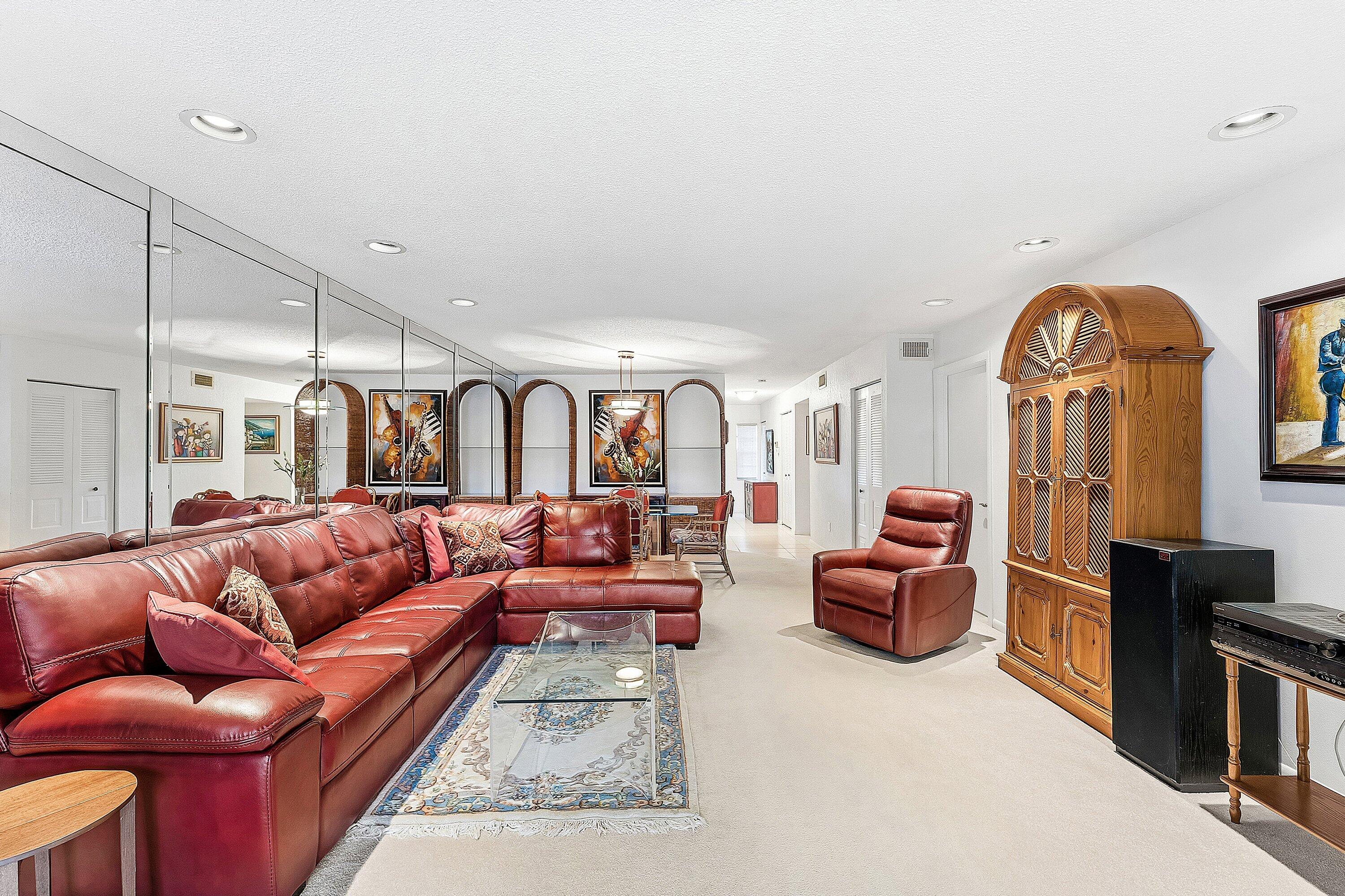 9283 Vista Del Lago, Unit G Boca Raton, FL 33428 - Photo 14 of 31 015-9283VistaDelLago-G-BocaRaton-FL-3342