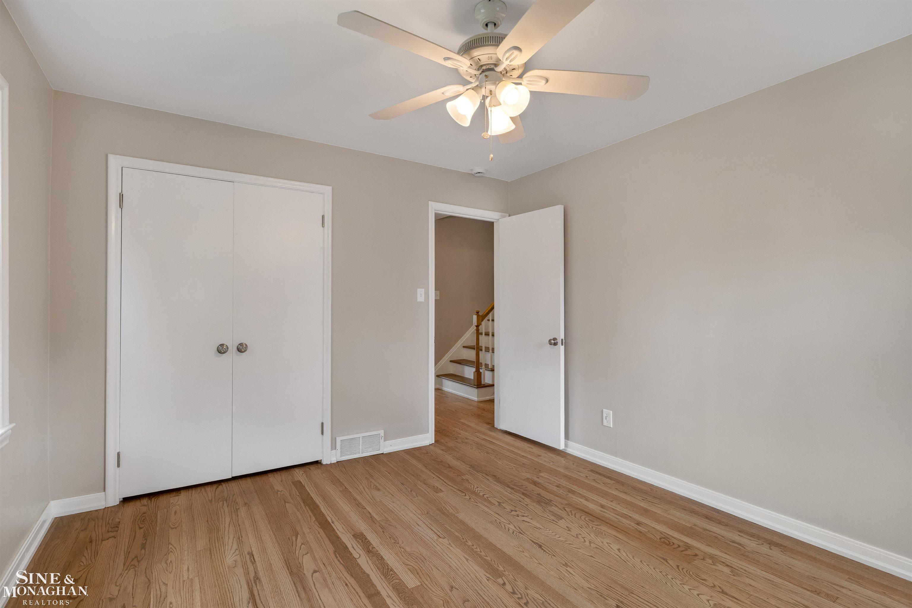 581 Hampton Road Grosse Pointe Woods, MI 48236 - Photo 5 of 60