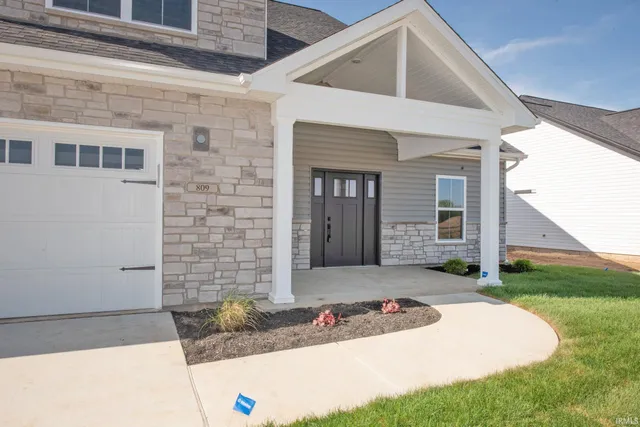 $489,900 | 809 Ravenstone Drive, Lafayette, IN 47909