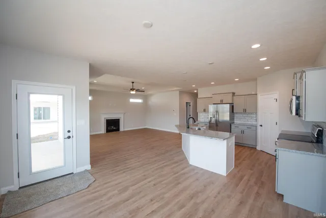 $489,900 | 809 Ravenstone Drive, Lafayette, IN 47909