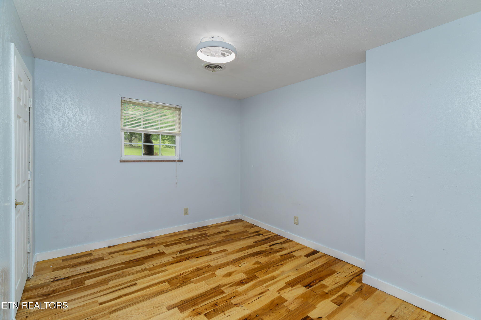 6901 Texas Valley Road Knoxville, TN 37938 - Photo 22 of 60 22-web-or-mls-6901 Texas Valley Road-14