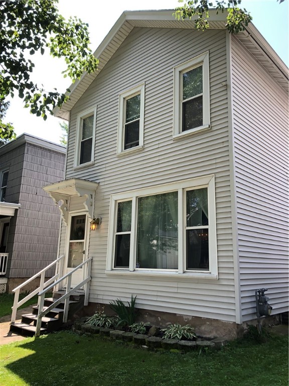 81 Richmond Street Rochester, NY 14607 - Photo 2 of 32