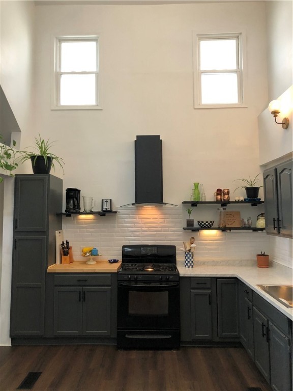 81 Richmond Street Rochester, NY 14607 - Photo 3 of 32