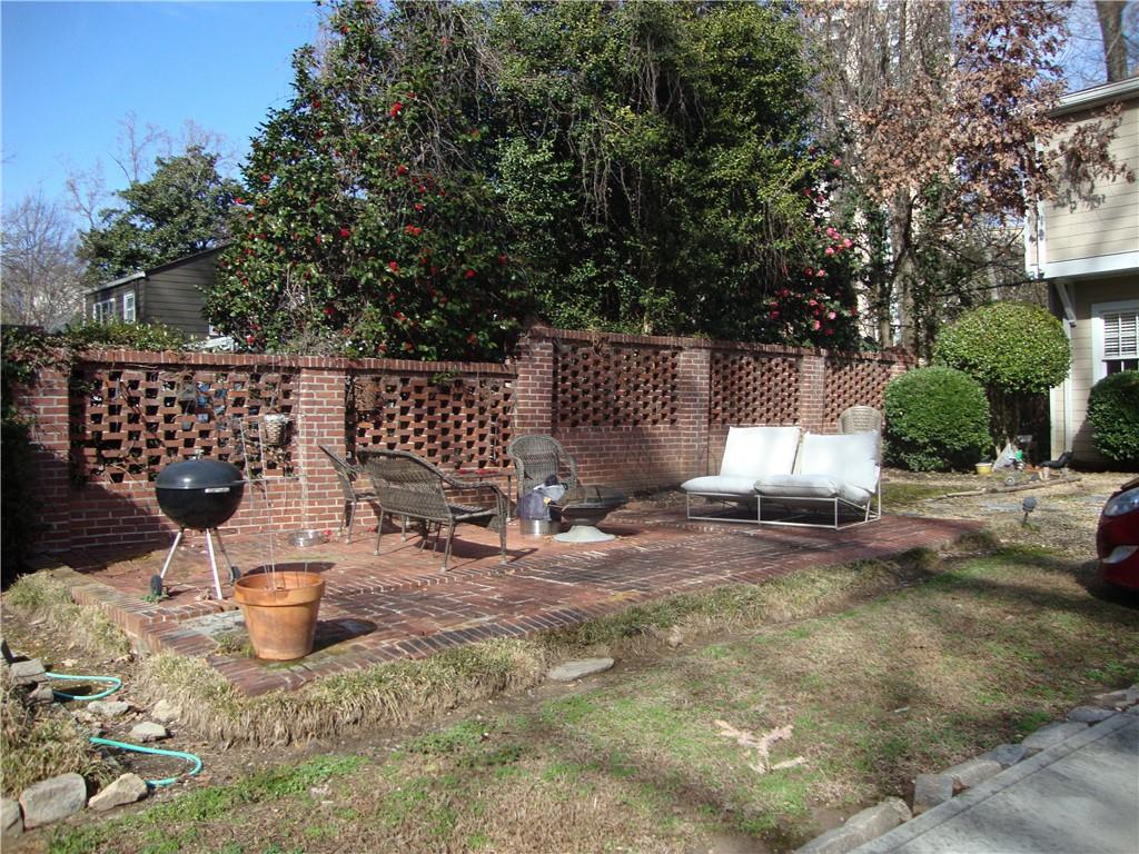 3644 Kingsboro Road Northeast, Unit B Atlanta, GA 30319 - Photo 6 of 7