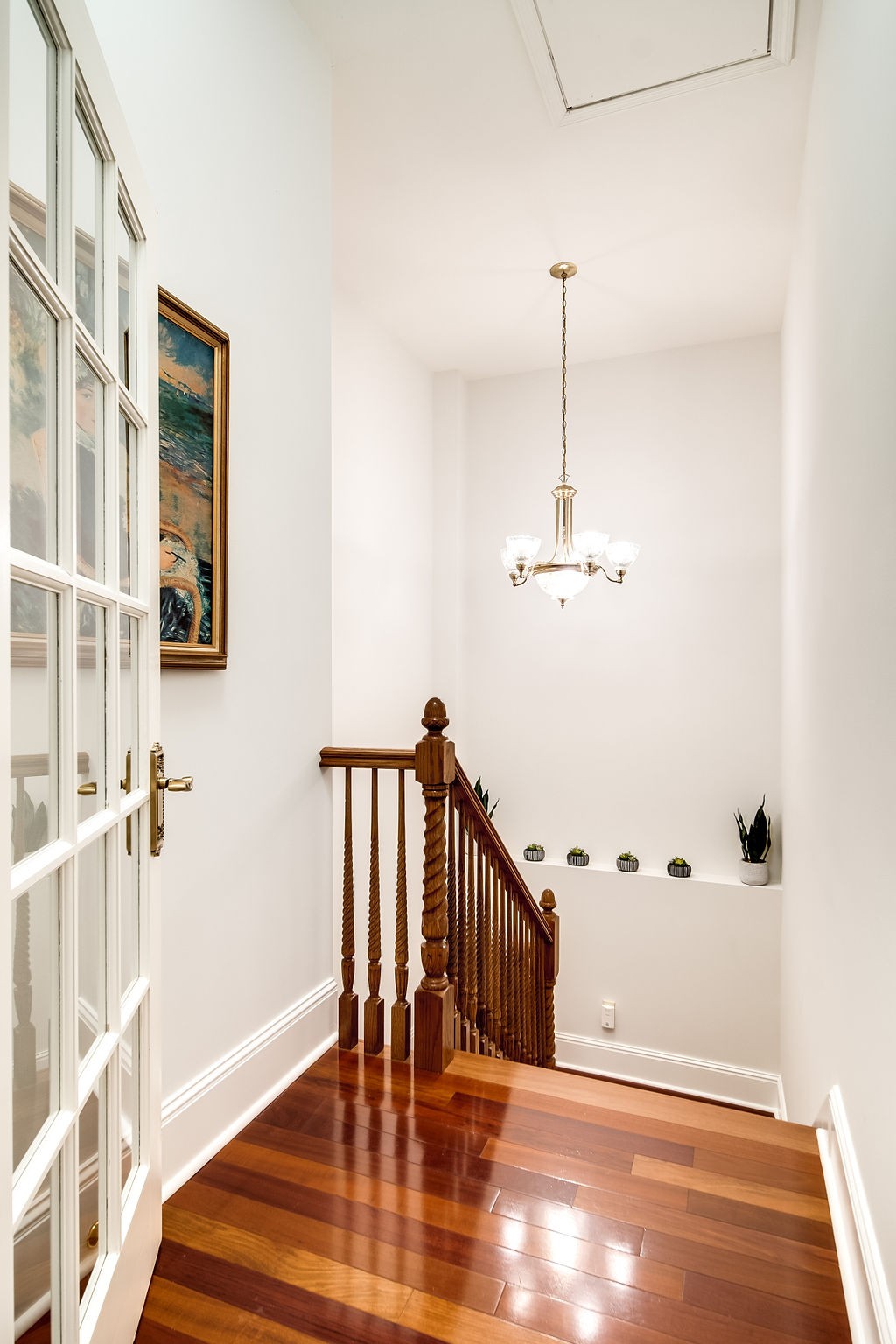 909 Williamson County Line Road Fairview, TN 37062 - Photo 41 of 66 a view of a hallway with front door and stairs