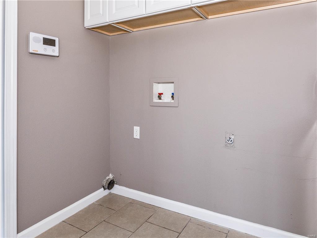2560 Reveres Route Granite City, IL 62040 - Photo 12 of 27 Gallery Image 12