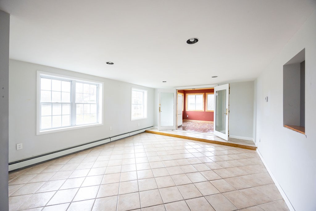 6873 Delamater Road Evans, NY 14047 - Photo 9 of 35