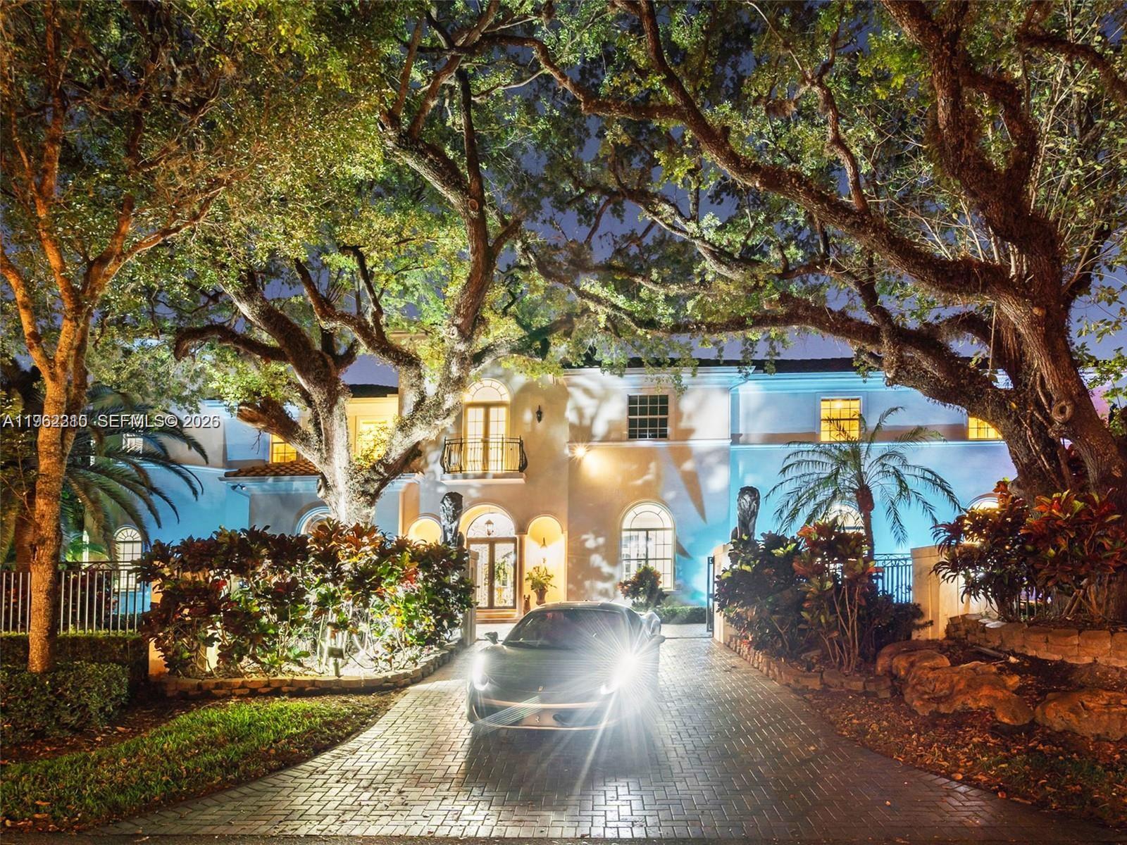 9076 Southwest 59th Court Pinecrest, FL 33156 - Photo 12 of 61