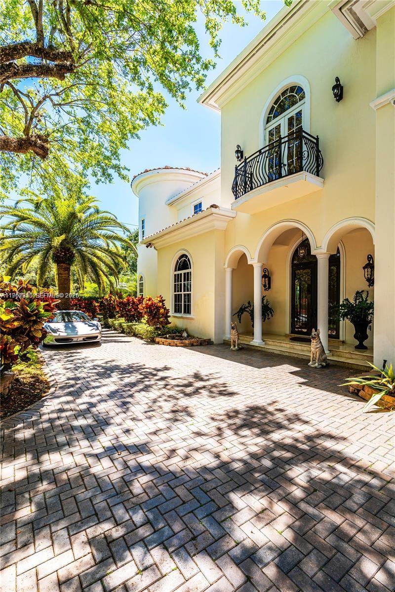 9076 Southwest 59th Court Pinecrest, FL 33156 - Photo 19 of 61