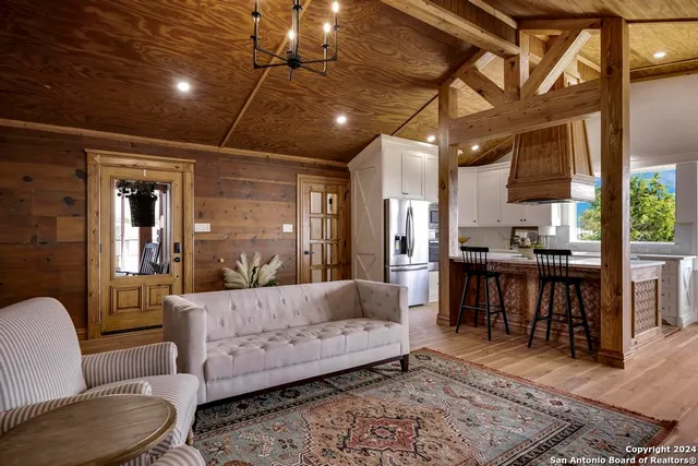 $799,000 | 111 Stony Hills Road, Center Point, TX 78010