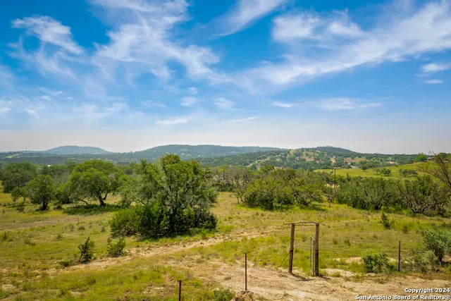 $799,000 | 111 Stony Hills Road, Center Point, TX 78010