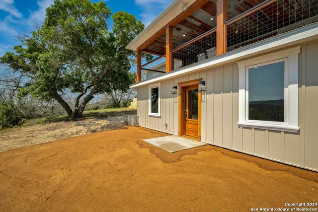 $799,000 | 111 Stony Hills Road, Center Point, TX 78010