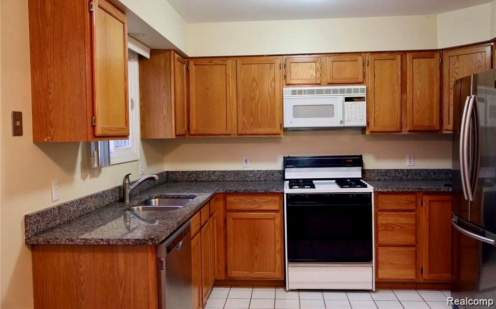 159 Coolidge Road Birmingham, MI 48009 - Photo 3 of 10