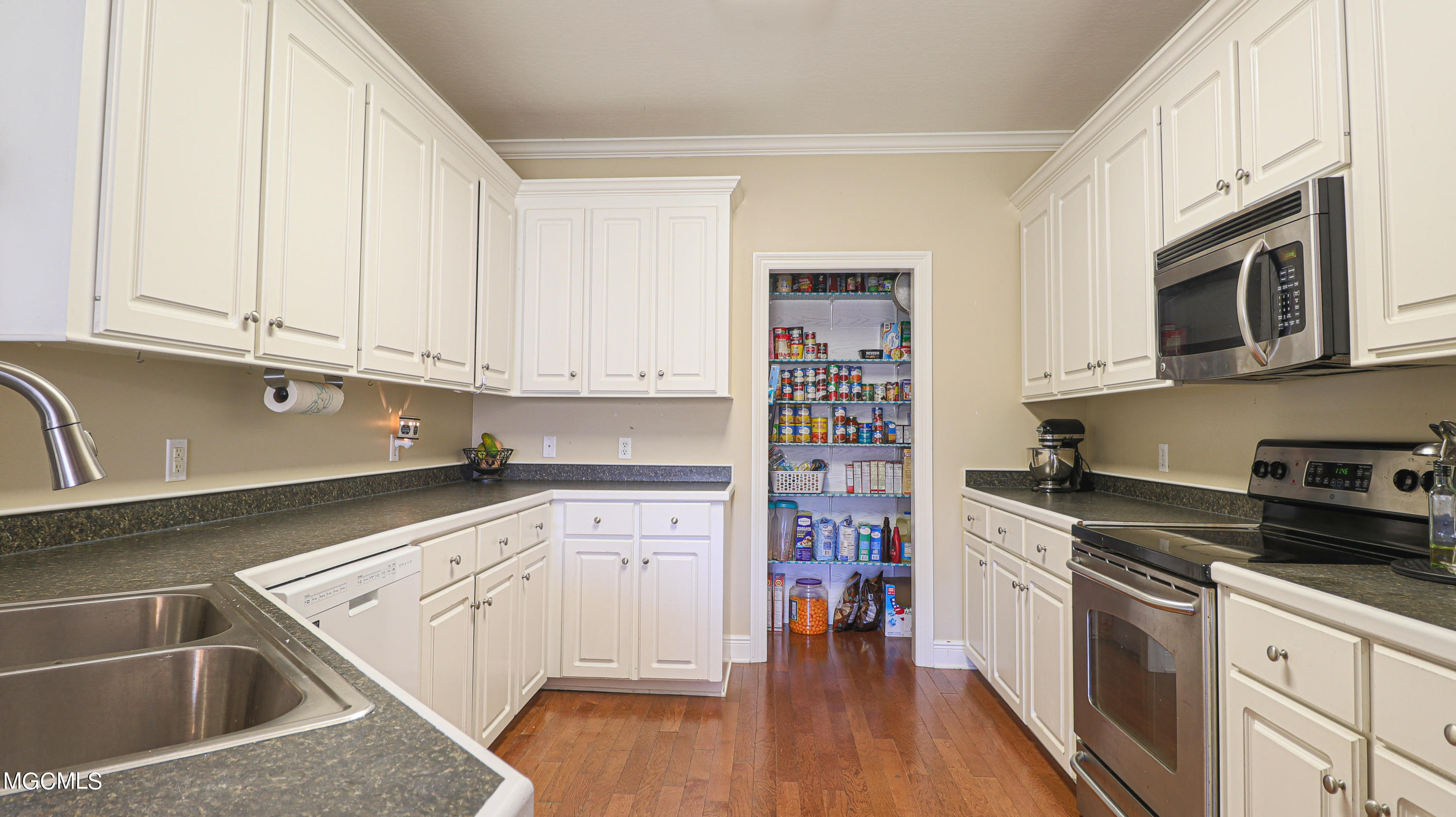 84 Clear Lake Road Perkinston, MS 39573 - Photo 8 of 30 Kitchen