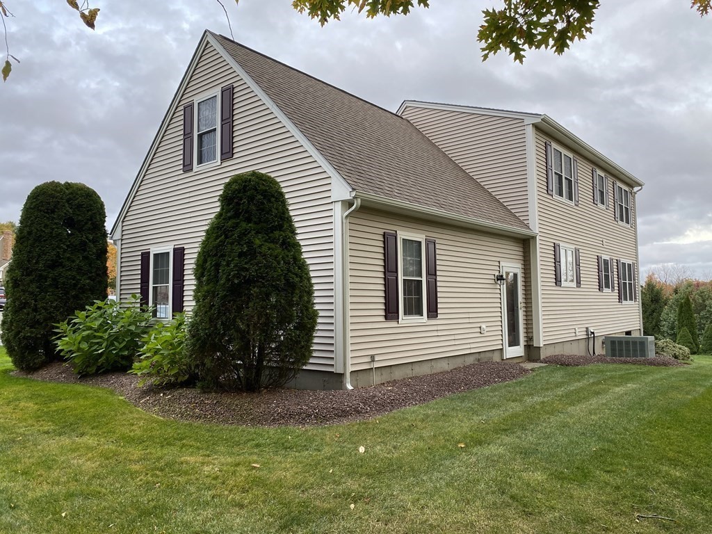 11 Richards Avenue Rutland, MA 01543 - Photo 4 of 28