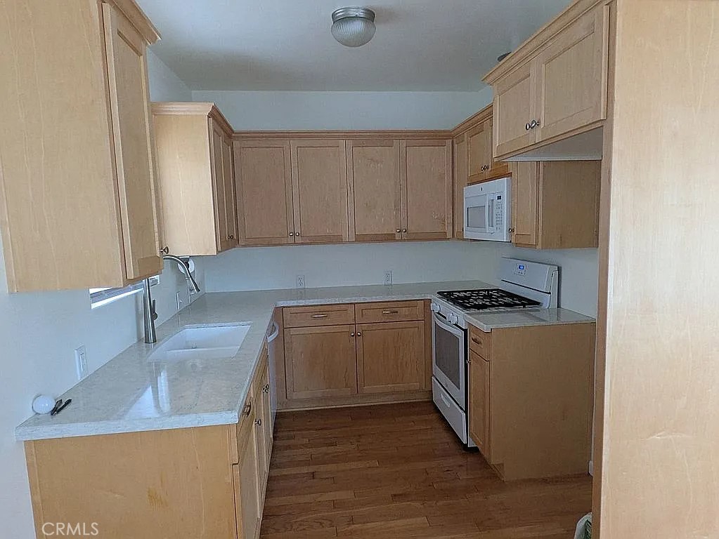 431 Java Street Morro Bay, CA 93442 - Photo 3 of 17