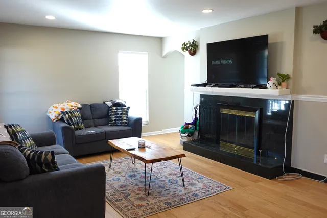 $2,500 | 1333 Holiday Drive, Winder, GA 30680