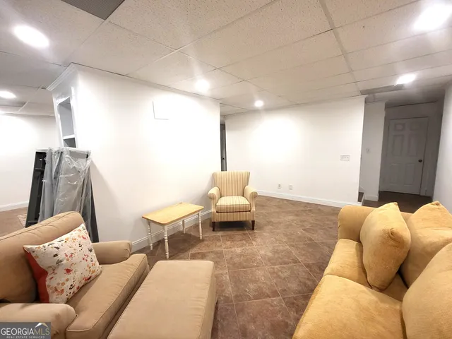 $2,500 | 1333 Holiday Drive, Winder, GA 30680