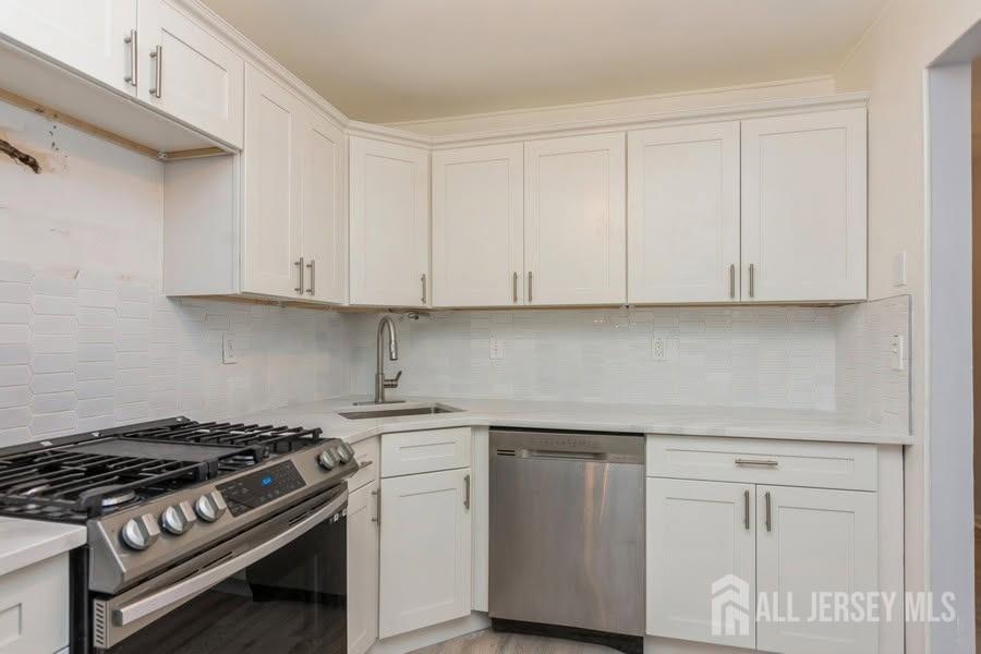 1101 Stoneridge Circle Helmetta, NJ 08828 - Photo 4 of 17