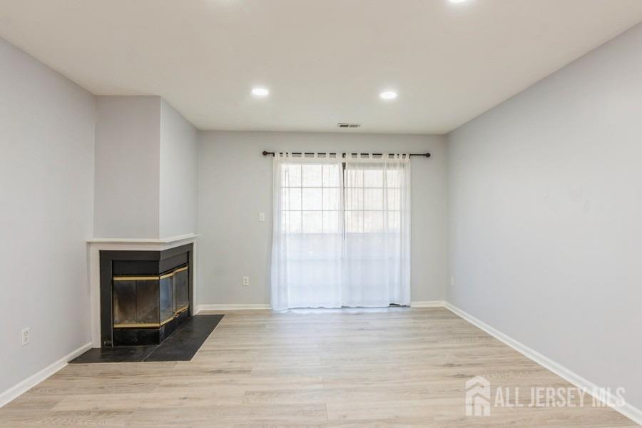 1101 Stoneridge Circle Helmetta, NJ 08828 - Photo 6 of 17