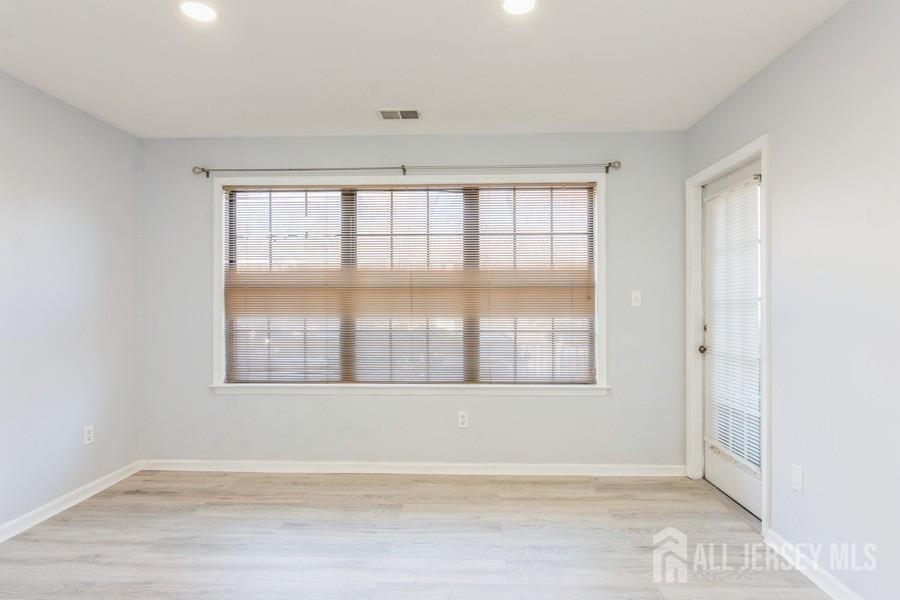 1101 Stoneridge Circle Helmetta, NJ 08828 - Photo 8 of 17