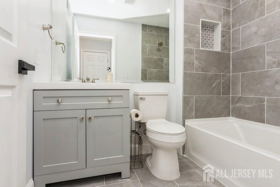 1101 Stoneridge Circle Helmetta, NJ 08828 - Photo 10 of 17