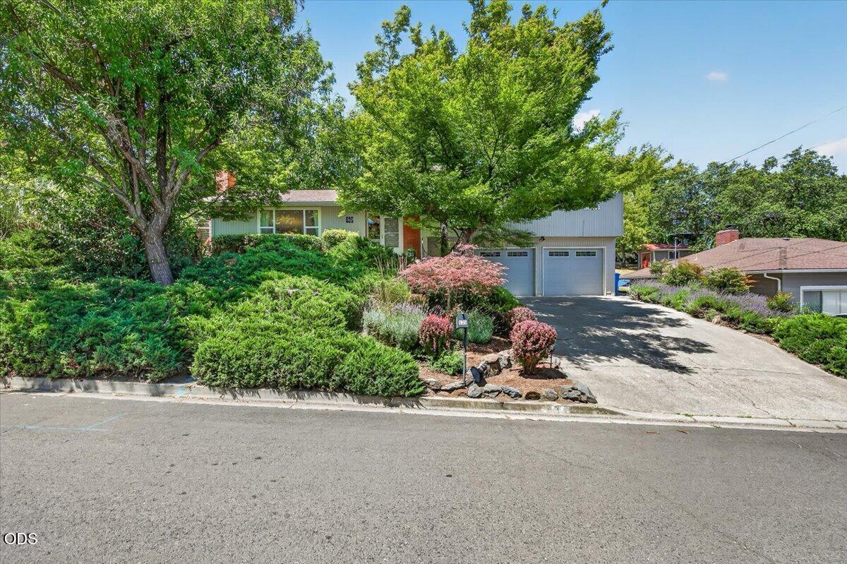 635 Chestnut Street Ashland, OR 97520 - Photo 28 of 29