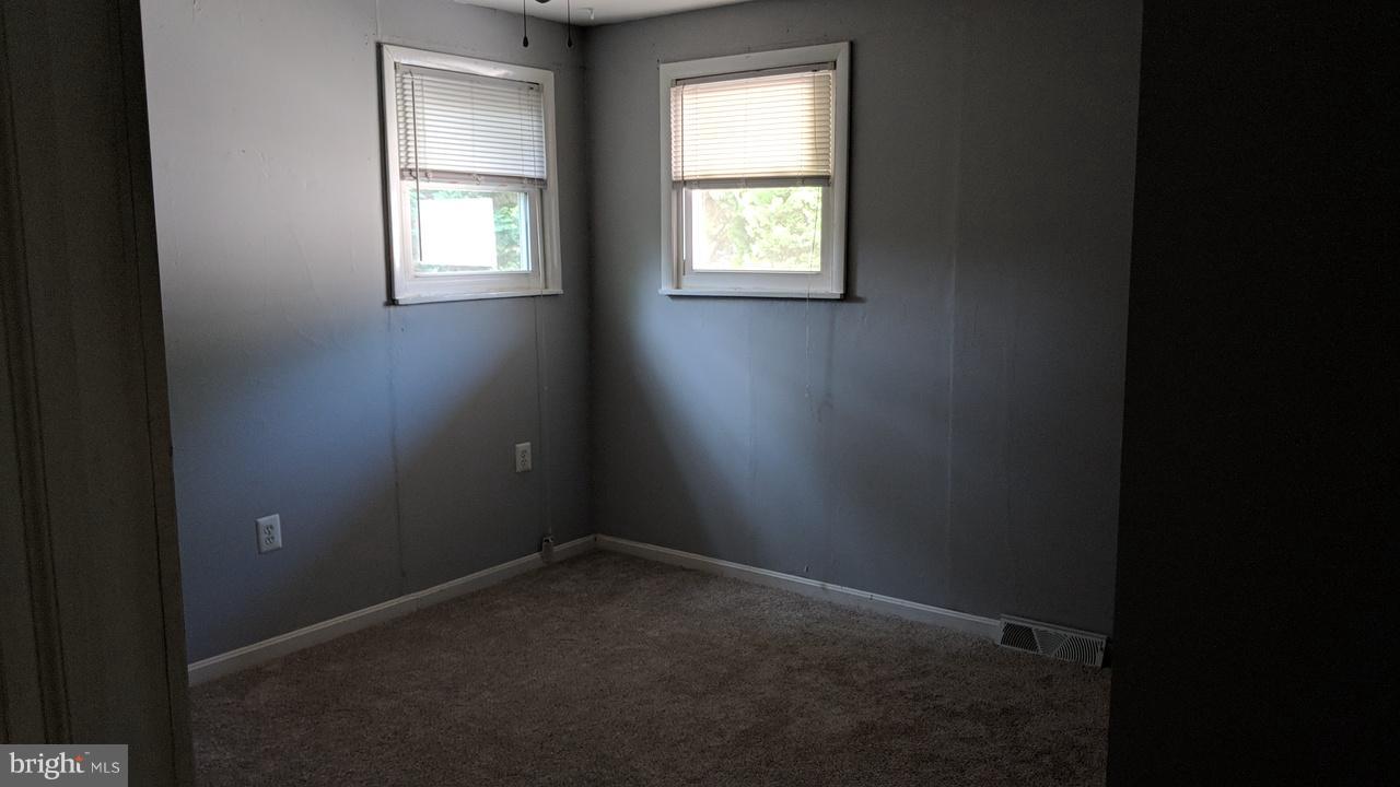 1 Wengate Road Owings Mills, MD 21117 - Photo 24 of 24 an empty room with windows