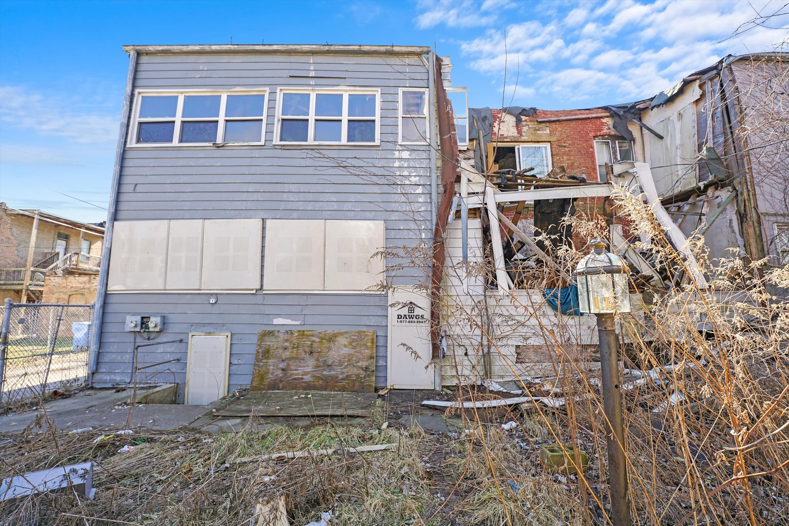 58 West 72nd Street Chicago, IL 60621 - Photo 28 of 28 a front view of a house with yard