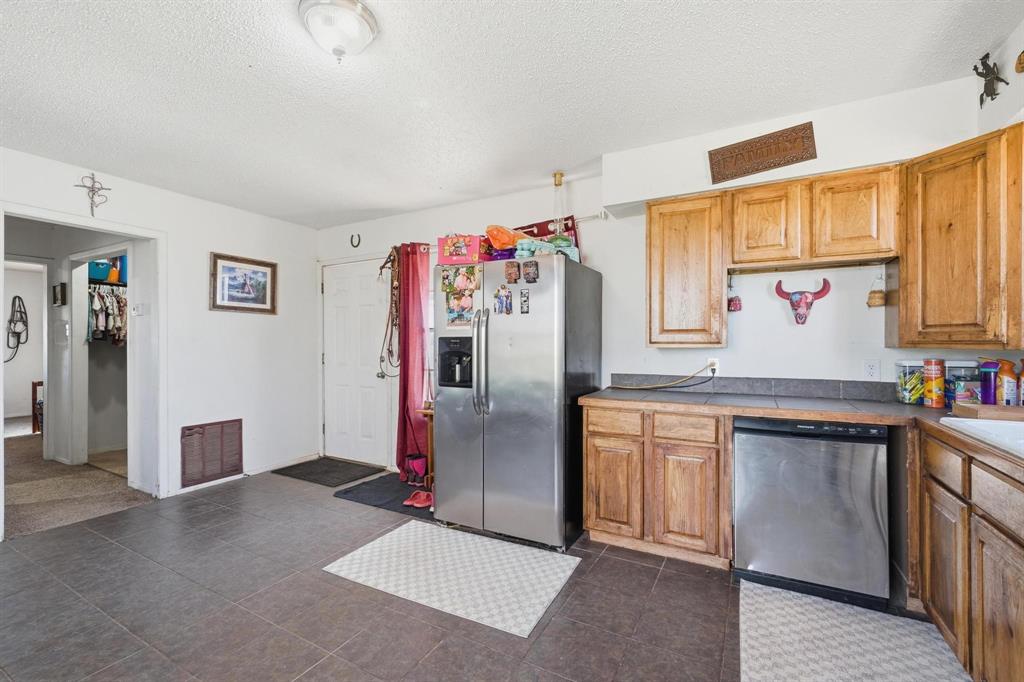 4075 West Lake Road Abilene, TX 79601 - Photo 11 of 35