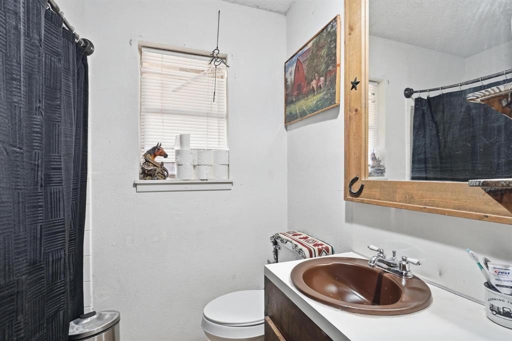 4075 West Lake Road Abilene, TX 79601 - Photo 14 of 35