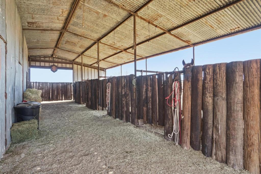 4075 West Lake Road Abilene, TX 79601 - Photo 29 of 35