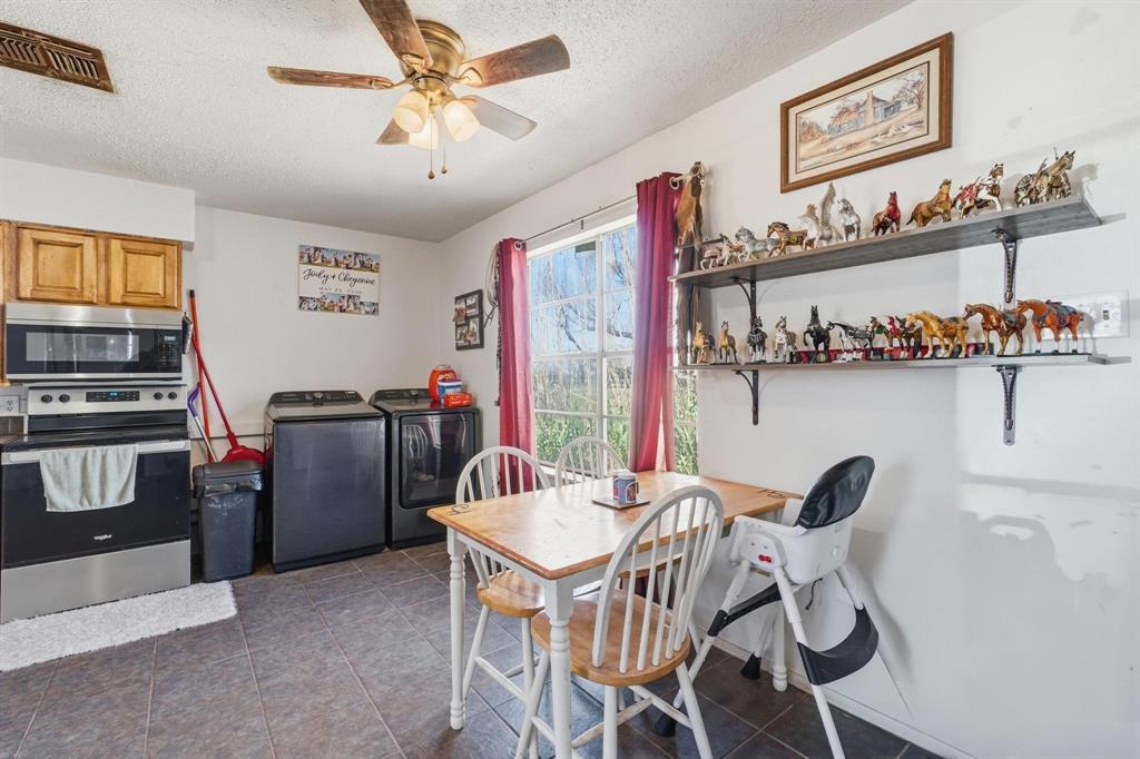 4075 West Lake Road Abilene, TX 79601 - Photo 8 of 35