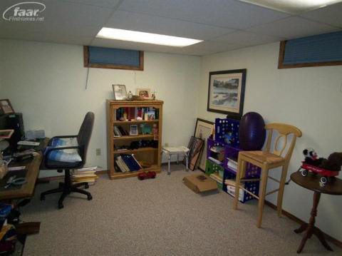 7950 South Byron Road Durand, MI 48429 - Photo 12 of 17 20257036-11.JPG