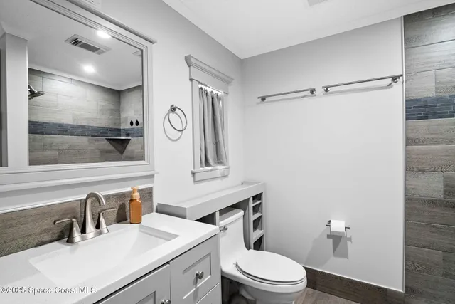 $189,900 | 343 Macadamia Drive, Barefoot Bay, FL 32976