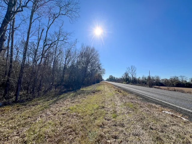 $425,000 | 3 Louisville Road, Pennington, TX 75856